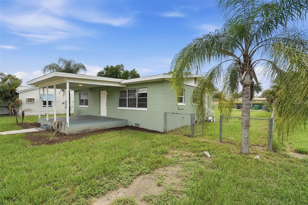 210 E MERRILL AVENUE, DUNDEE, FL — photo 4 of 22