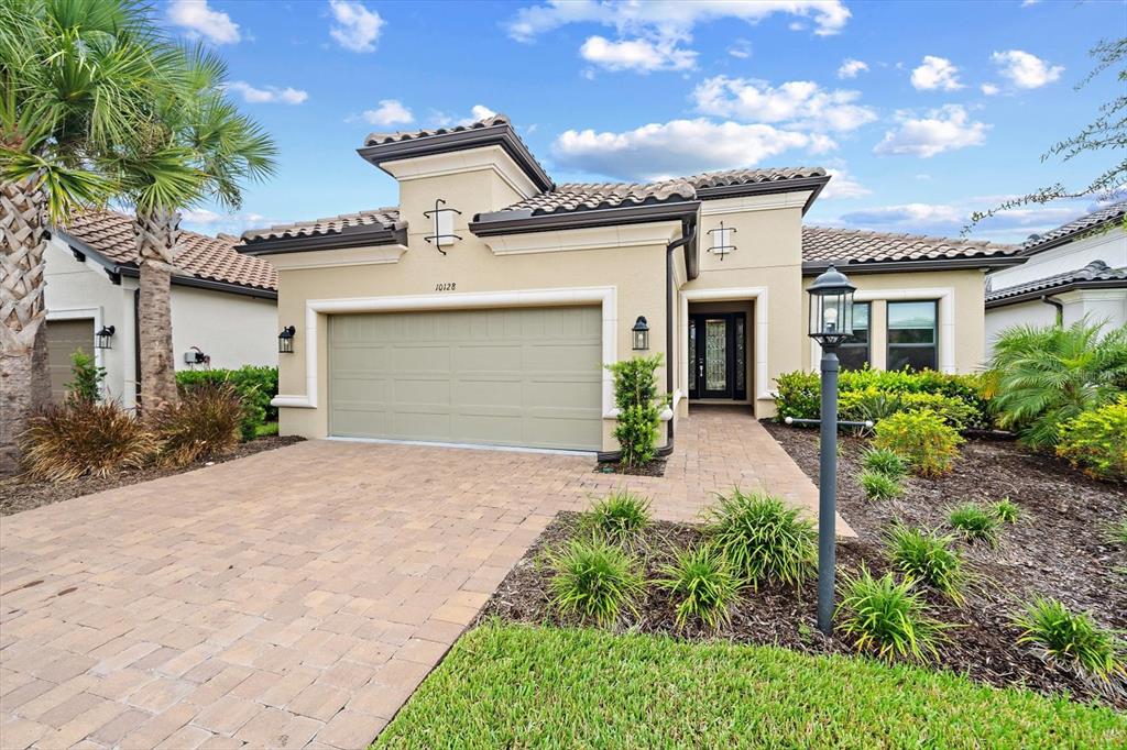 10128 MORNING MIST LANE, SARASOTA, FL — photo 2 of 30