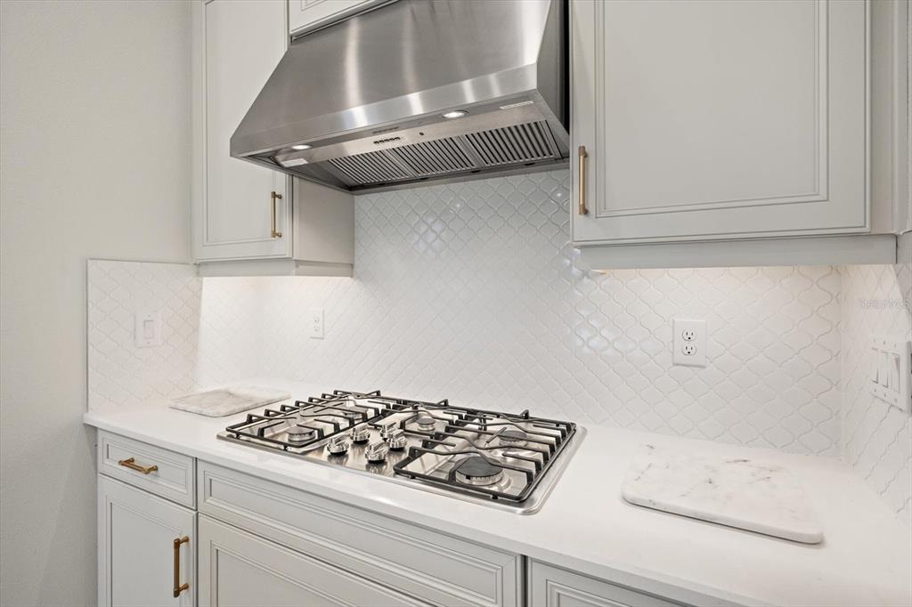 10128 MORNING MIST LANE, SARASOTA, FL — photo 4 of 30