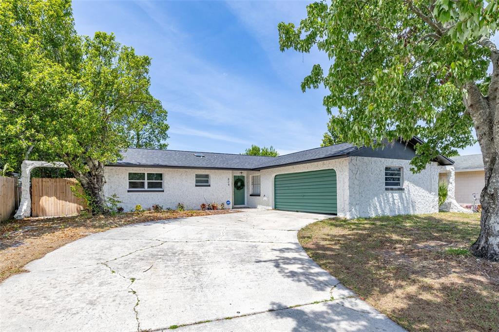 824 PARK MANOR DRIVE