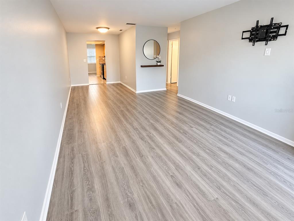 5060 76TH AVENUE N UNIT 111, PINELLAS PARK, FL — photo 4 of 19