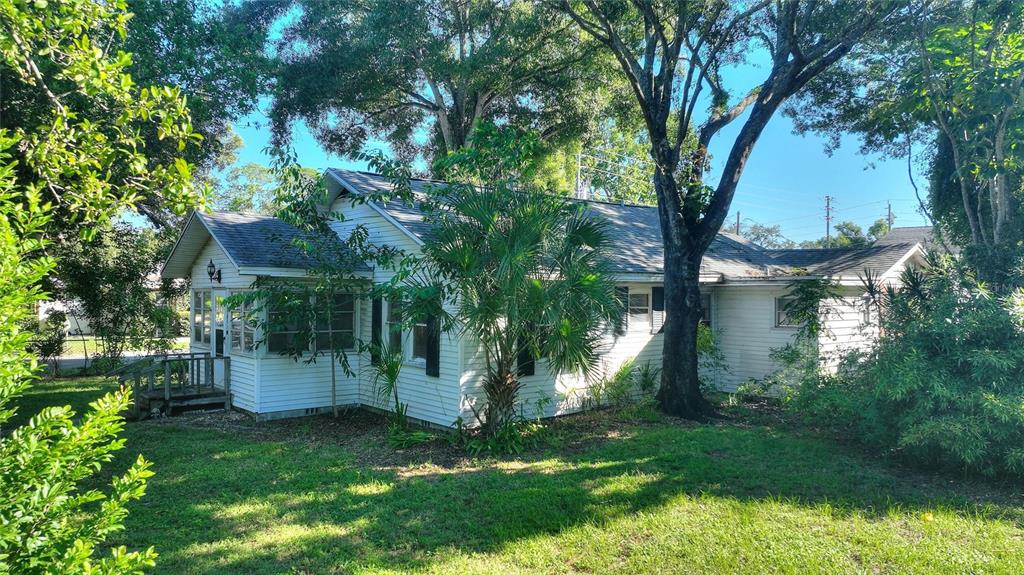 703 36TH STREET W, BRADENTON, FL — photo 2 of 42