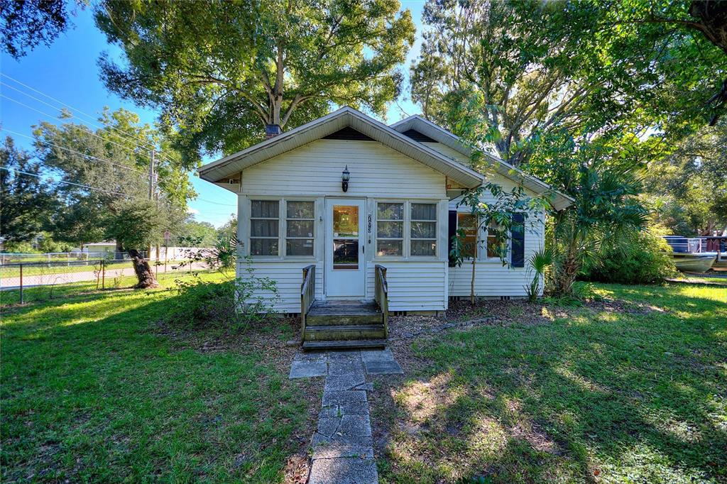 703 36TH STREET W, BRADENTON, FL — photo 3 of 42