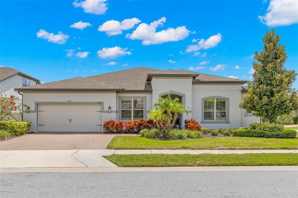1528 FOREST GLEN COURT