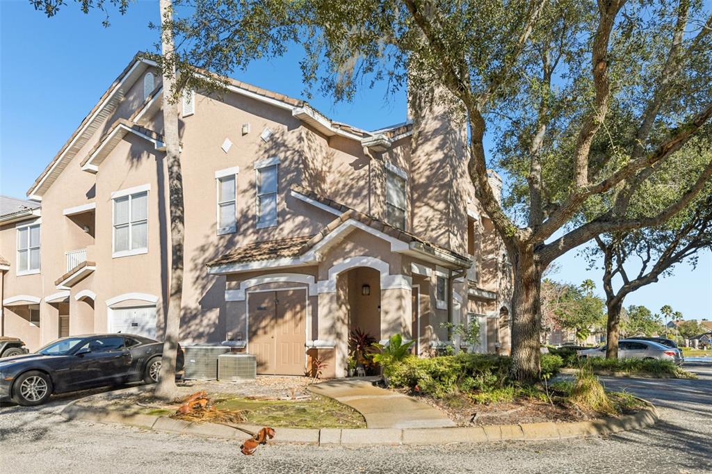 10406 VILLA VIEW CIRCLE