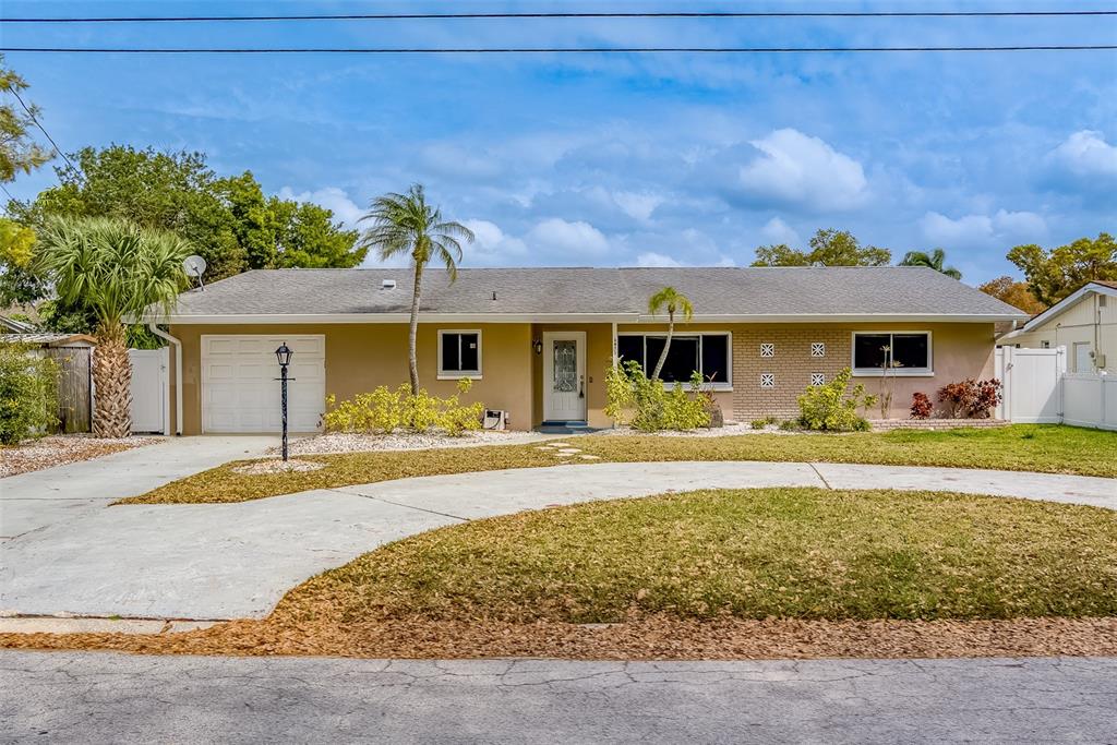 8473 121ST STREET, SEMINOLE, FL — photo 2 of 30