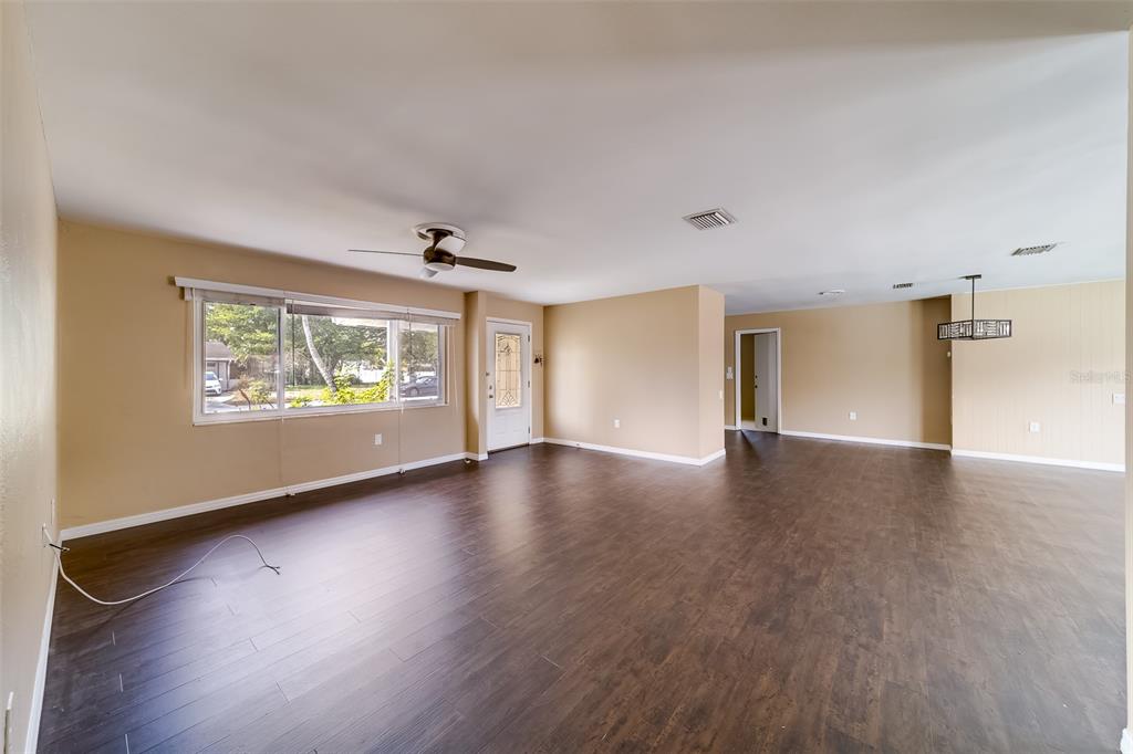 8473 121ST STREET, SEMINOLE, FL — photo 4 of 30