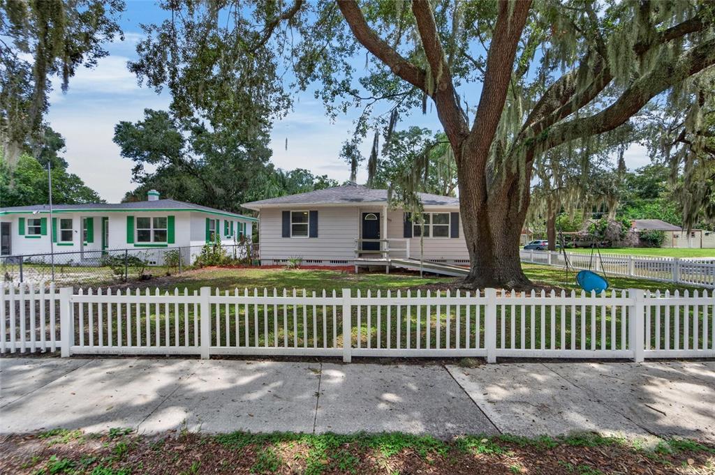 703 INTERLACHEN PKWY, LAKELAND, FL — photo 4 of 30