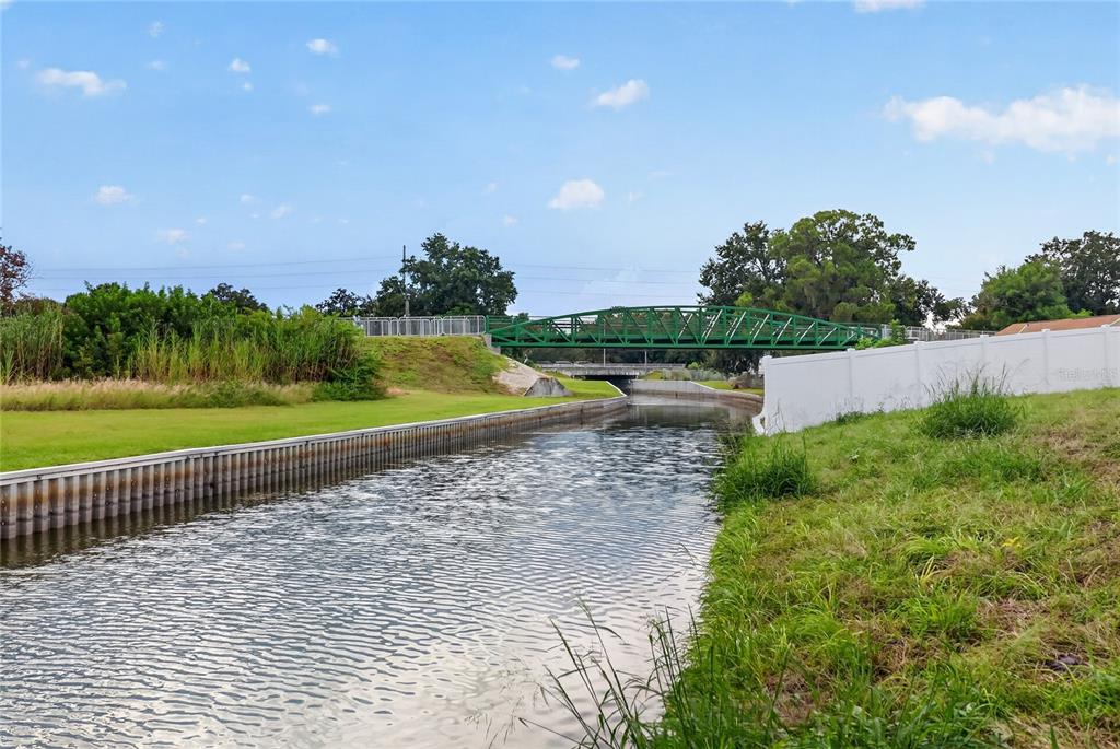 1097 CAREFREE COVE DR, WINTER HAVEN, FL — photo 2 of 50