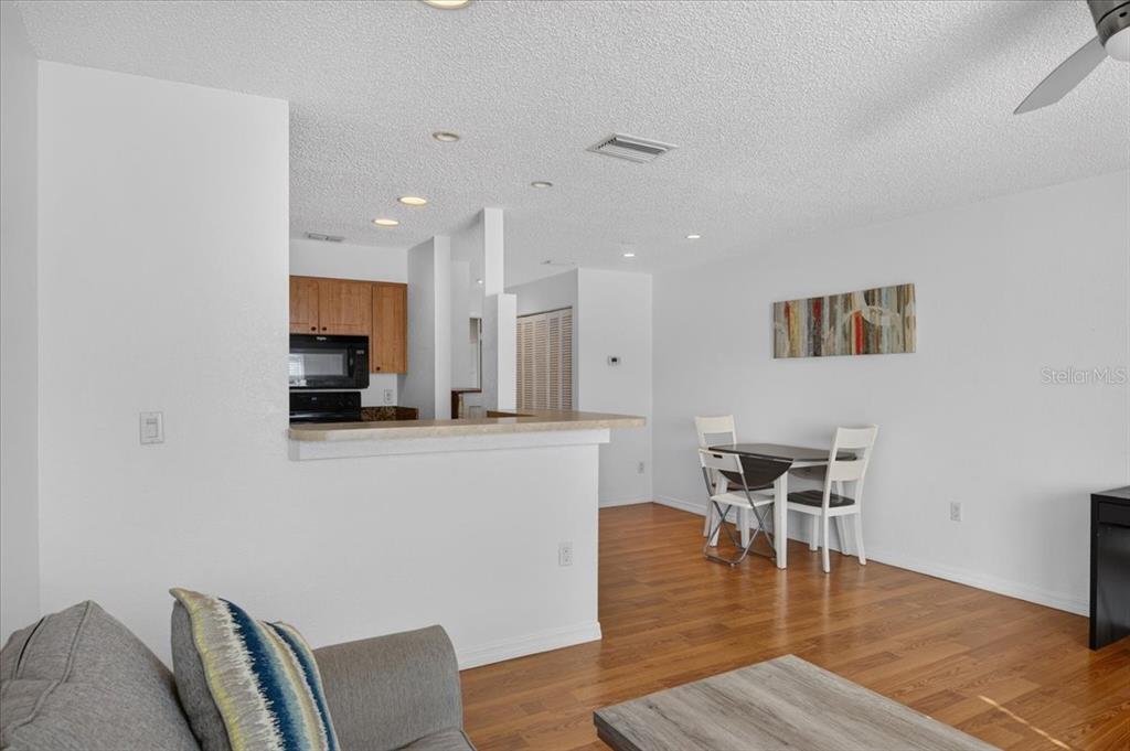 670 GREEN VALLEY ROAD UNIT F4, PALM HARBOR, FL — photo 5 of 30