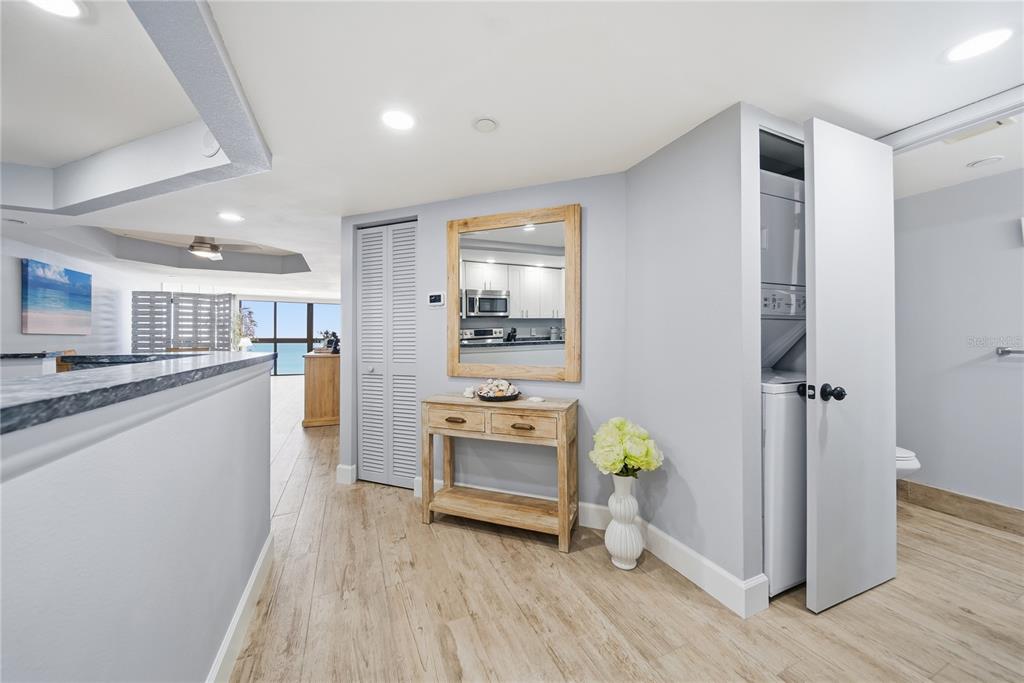 1290 GULF BOULEVARD UNIT 1604, CLEARWATER BEACH, FL — photo 4 of 45