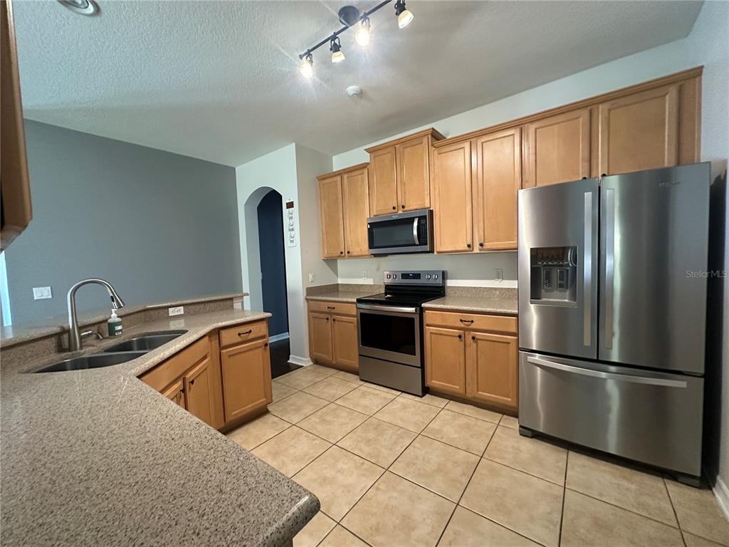 15245 STONEBRIAR WAY, ORLANDO, FL — photo 5 of 30