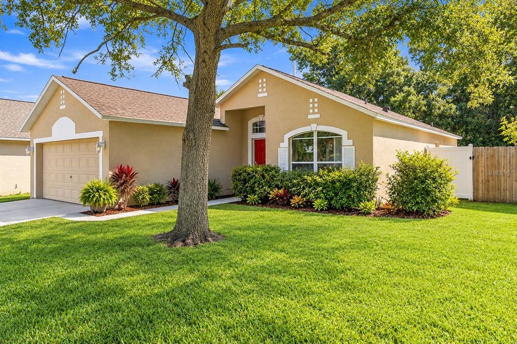 13004 WATERBOURNE DRIVE, GIBSONTON, FL — photo 5 of 30