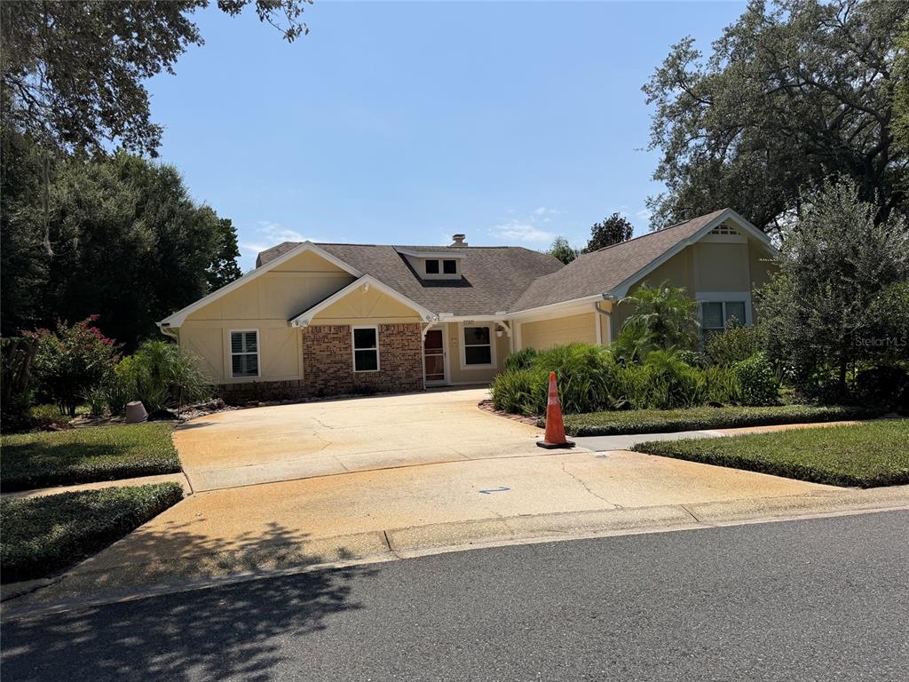 1105 WINTHROP COURT