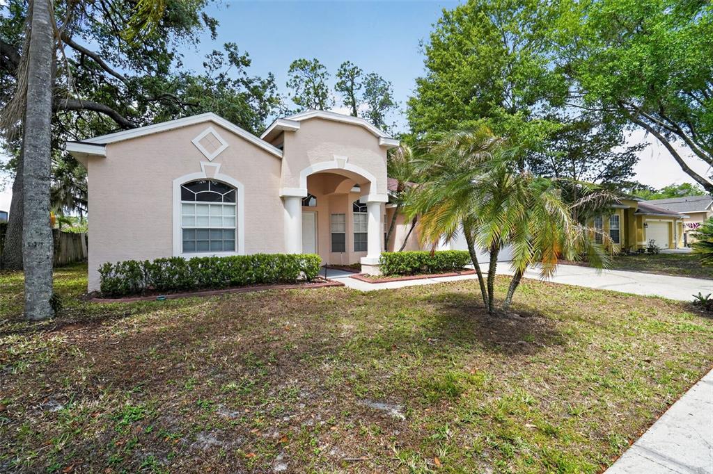 3725 HOLLOW WOOD DRIVE