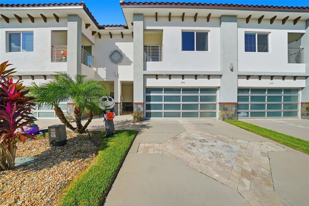 1948 GREENBRIAR TERRACE