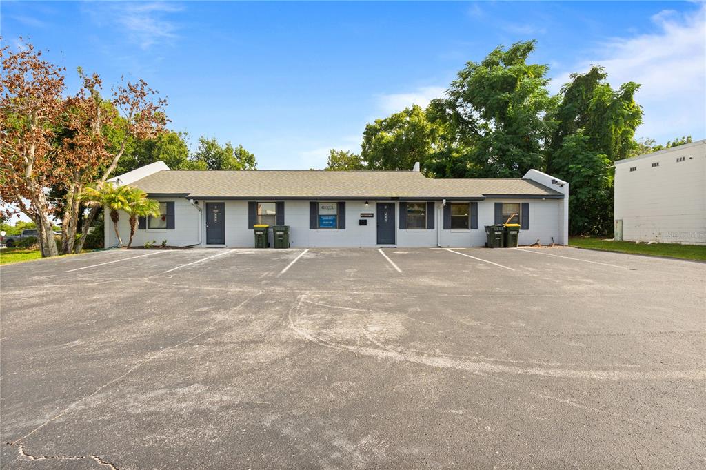 684 W MONTROSE STREET UNIT 690/E