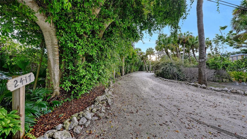2417 CASEY KEY ROAD, NOKOMIS, FL — photo 2 of 25