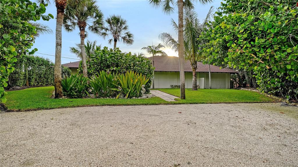 2417 CASEY KEY ROAD, NOKOMIS, FL — photo 5 of 25