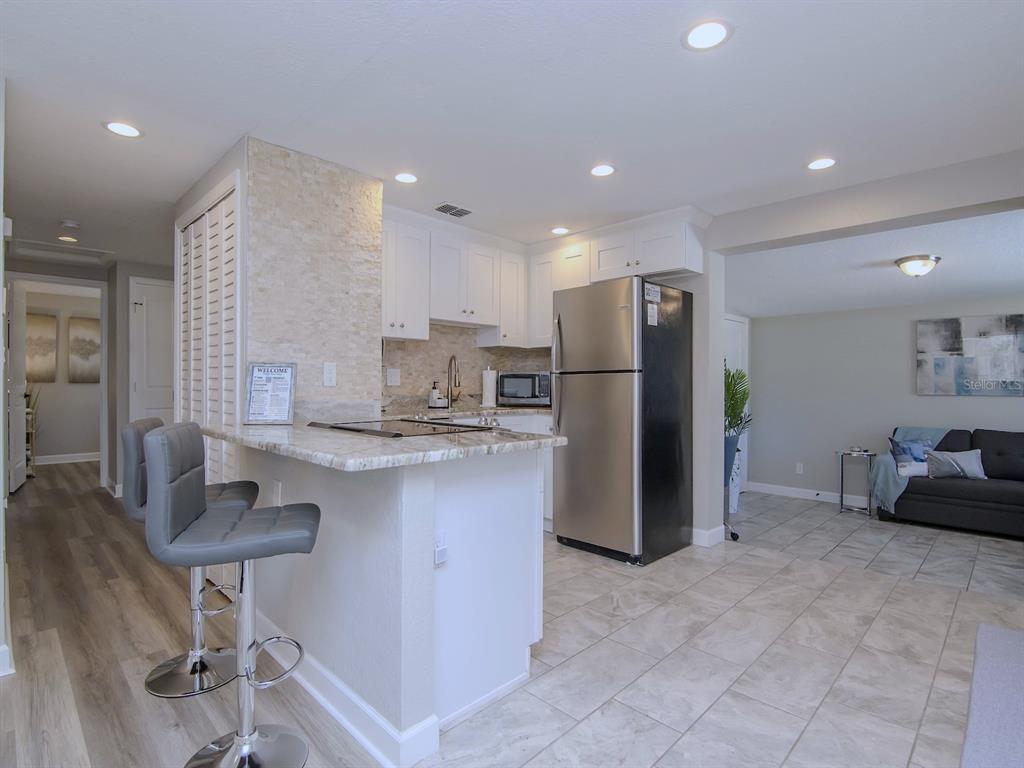 2613 E 111TH AVENUE, TAMPA, FL — photo 3 of 30