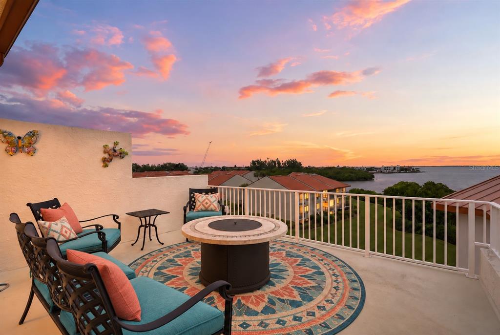 1585 PINELLAS BAYWAY S, TIERRA VERDE, FL — photo 3 of 28