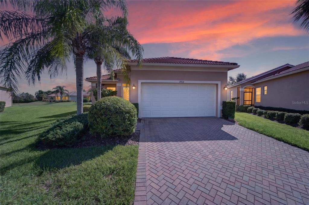 4904 ROCK ISLAND COURT