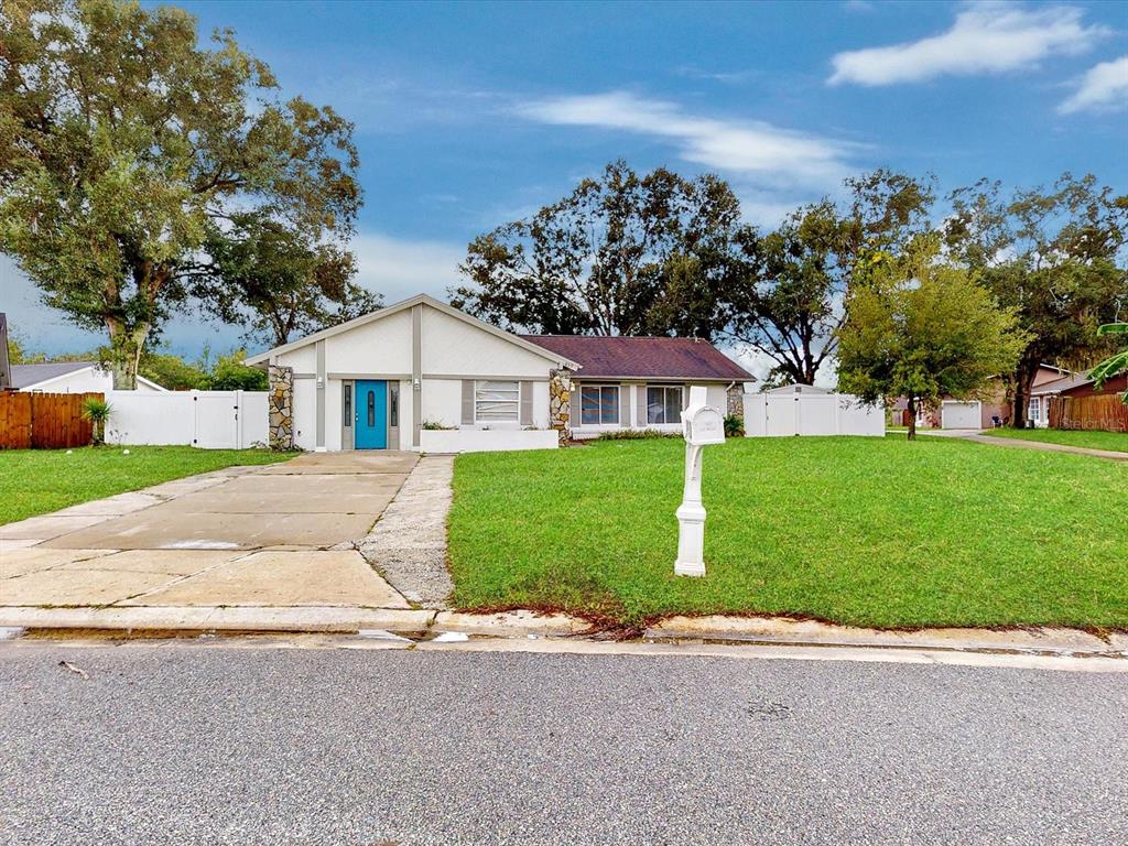 830 E FLAG LANE