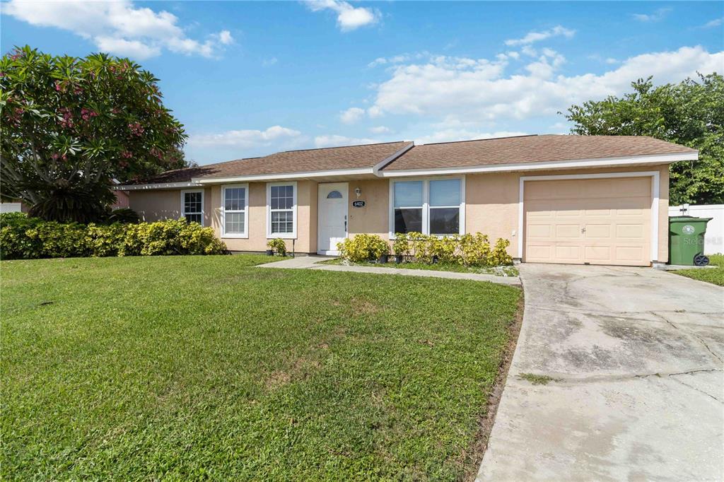 6402 34TH AVENUE W, BRADENTON, FL — photo 2 of 30