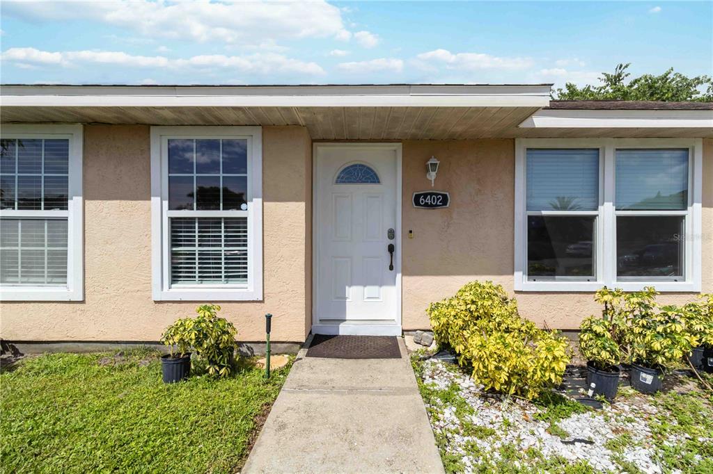 6402 34TH AVENUE W, BRADENTON, FL — photo 3 of 30