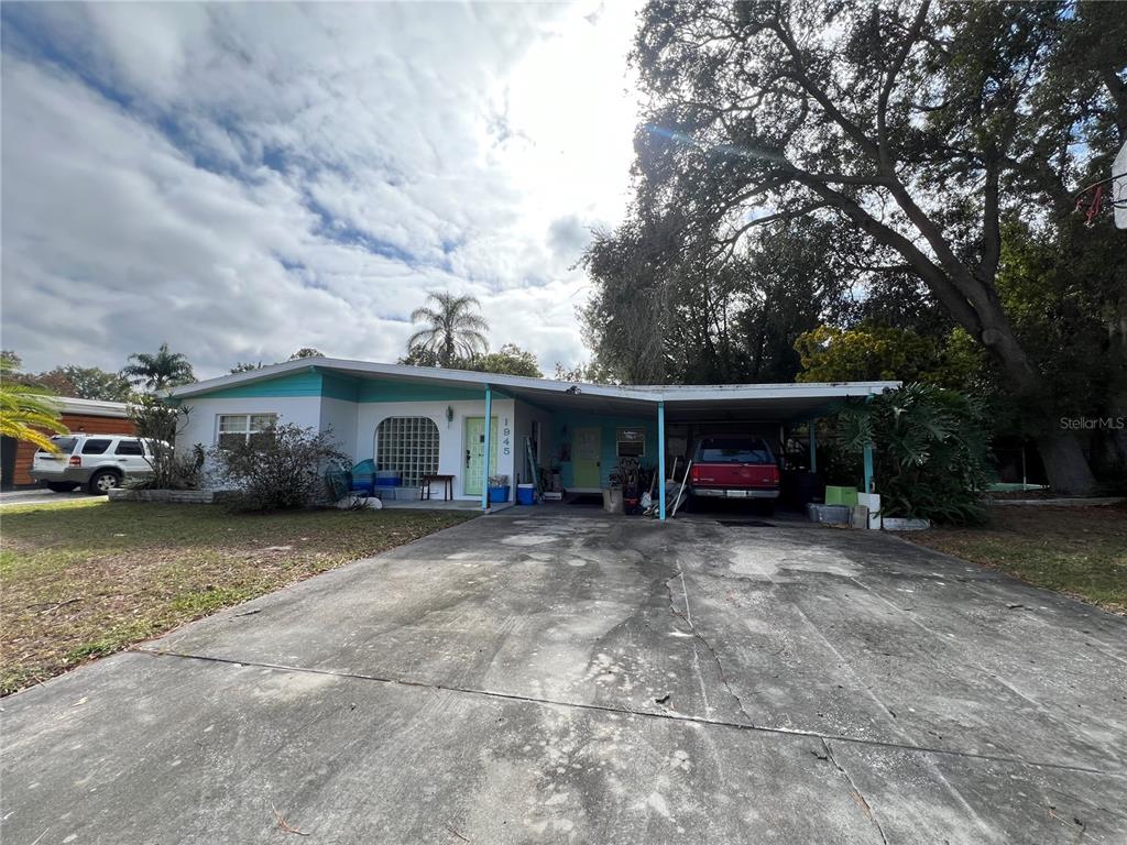 1945 LAKEWOOD DRIVE