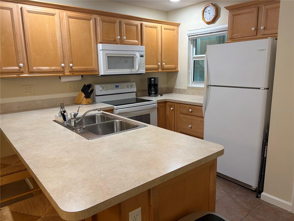 26485 RAMPART BOULEVARD UNIT E24, PUNTA GORDA, FL — photo 5 of 10