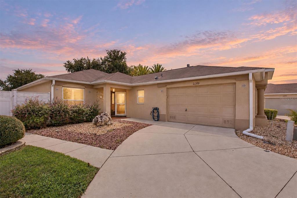 2289 SWANSEA TERRACE