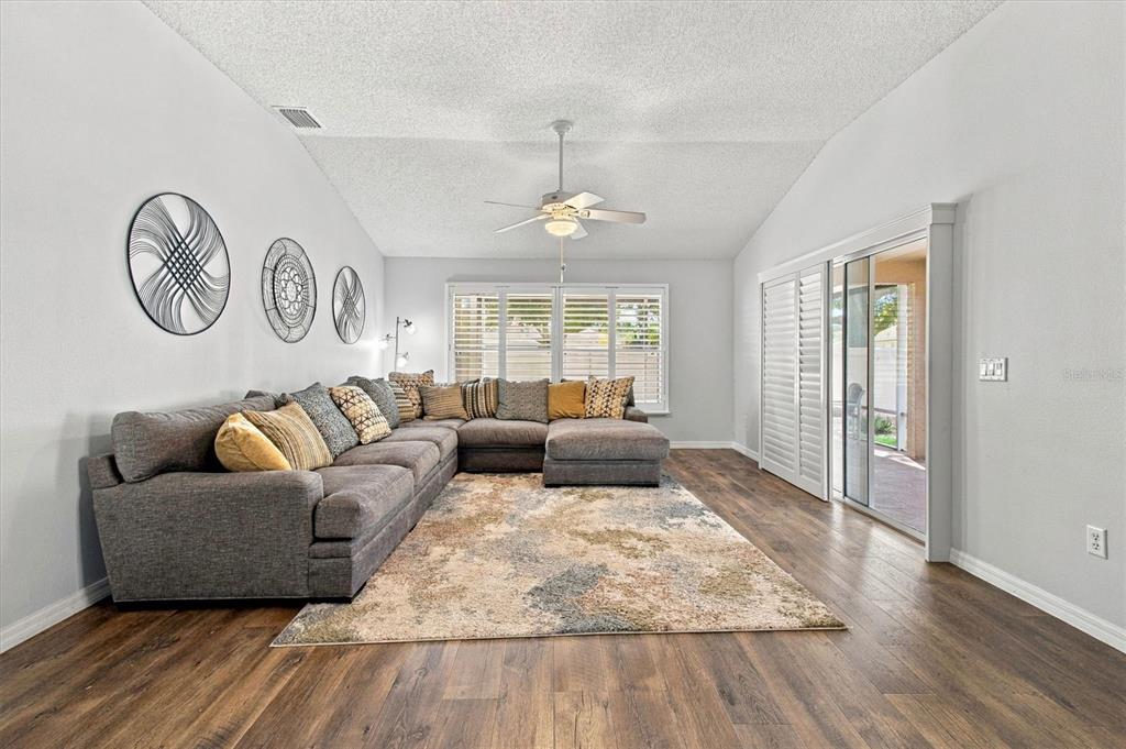 2289 SWANSEA TERRACE, THE VILLAGES, FL — photo 3 of 30