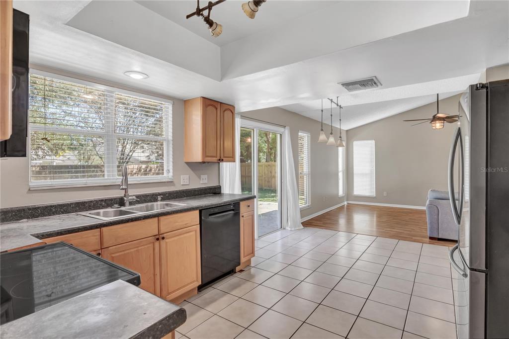 1018 MALCOLM COURT, OVIEDO, FL — photo 4 of 28