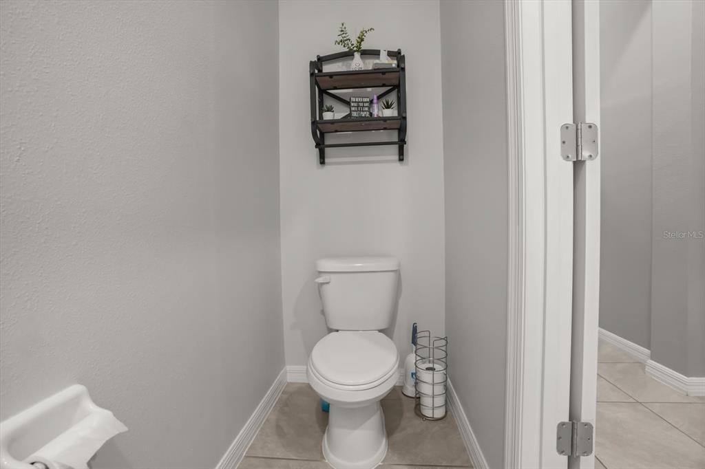 170 MANGROVE SHADE CIRCLE, APOLLO BEACH, FL — photo 5 of 30