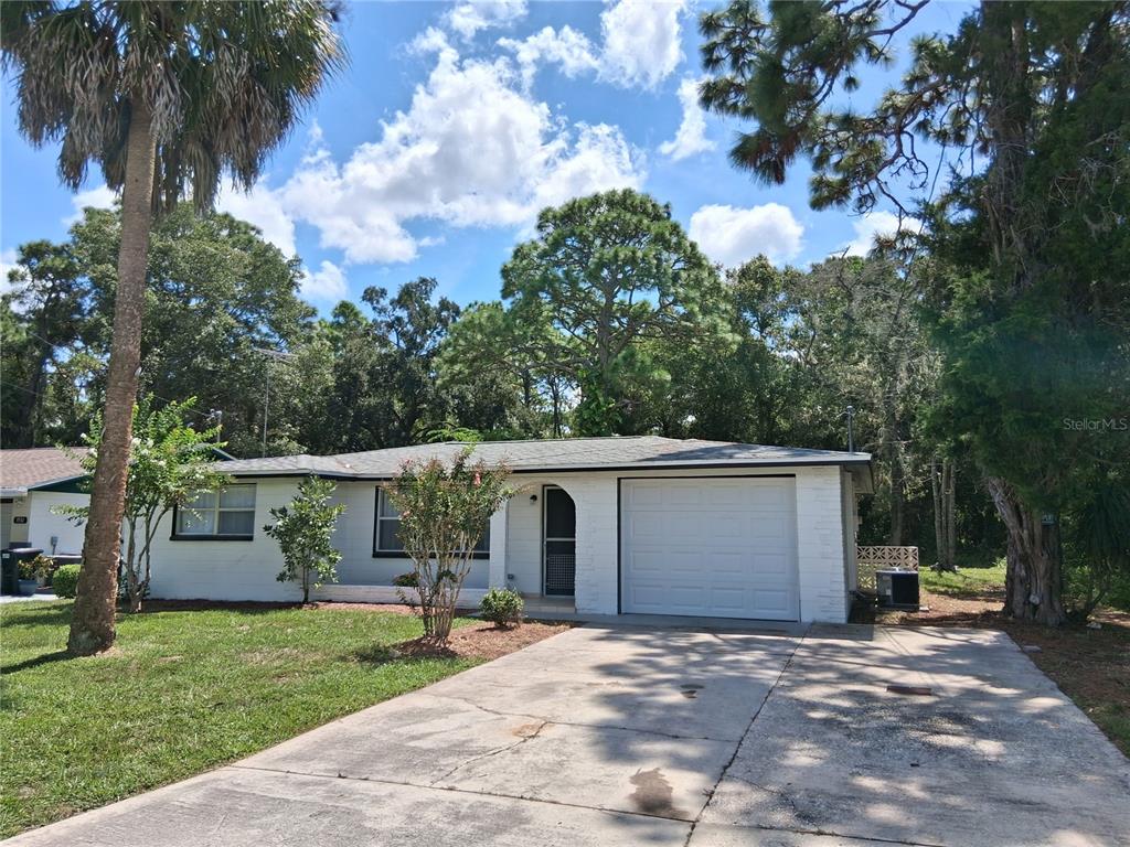 7926 GULF WAY, HUDSON, FL — photo 4 of 30