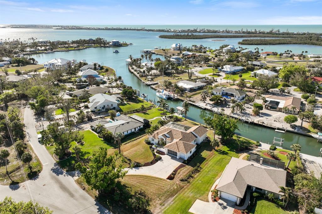 385 PELICAN BEND