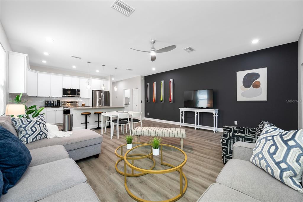 2144 43RD TERRACE N, ST PETERSBURG, FL — photo 5 of 34