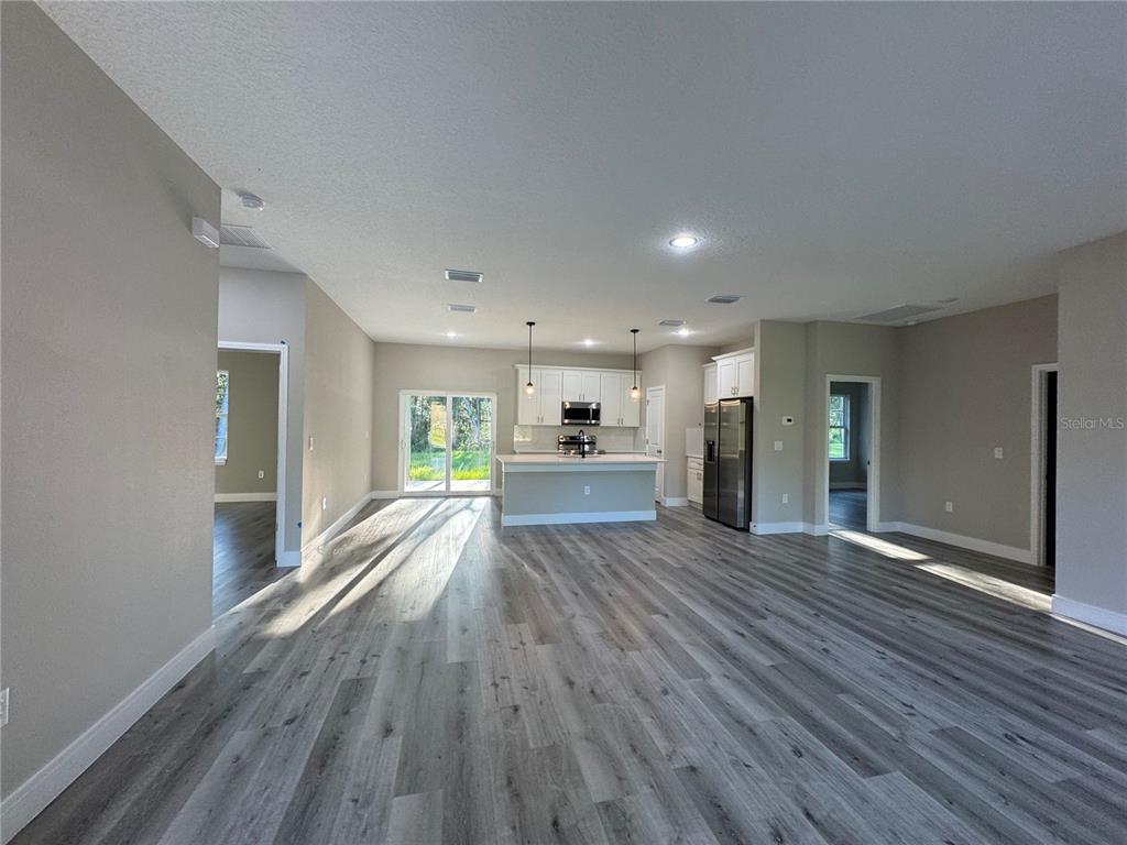 7065 N LIME DRIVE, DUNNELLON, FL — photo 3 of 11