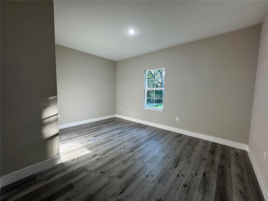 7065 N LIME DRIVE, DUNNELLON, FL — photo 4 of 11
