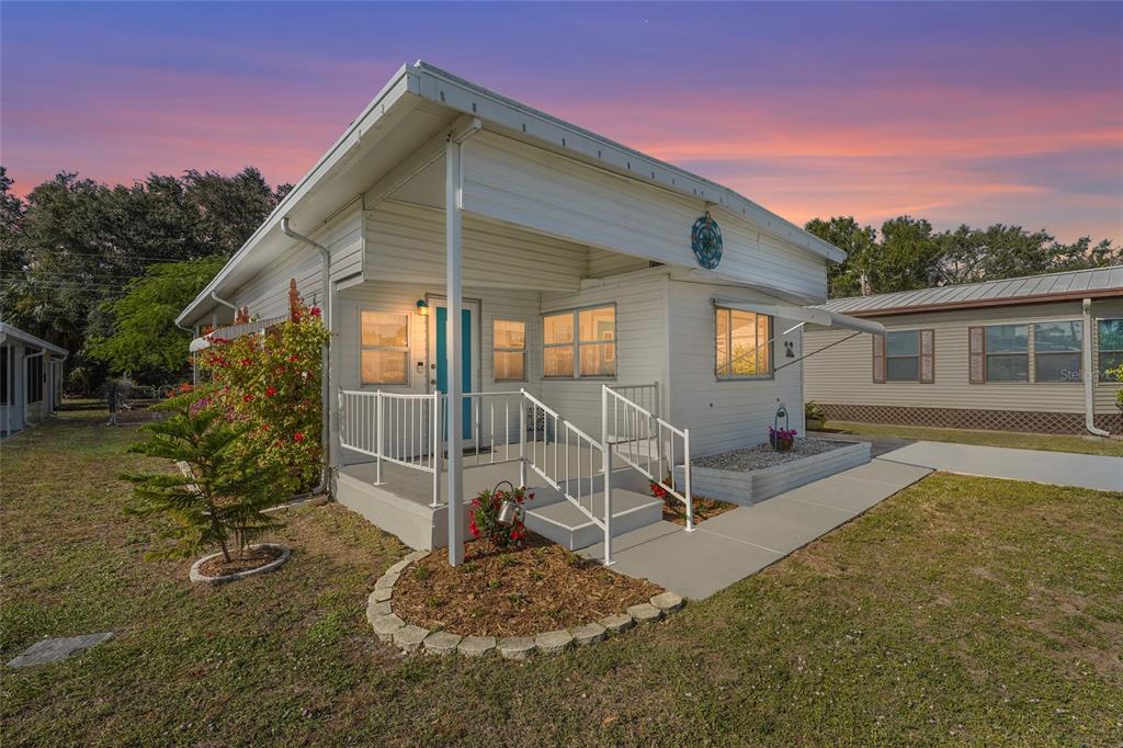4949 BRAE BURN AVENUE