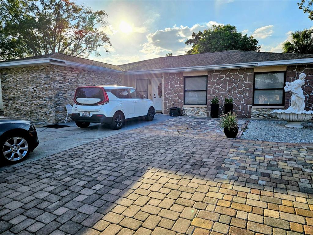 1206 WINDY RIDGE DRIVE