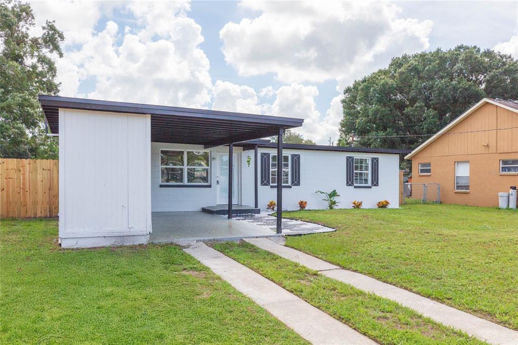 5016 S 86TH STREET, TAMPA, FL — photo 3 of 27