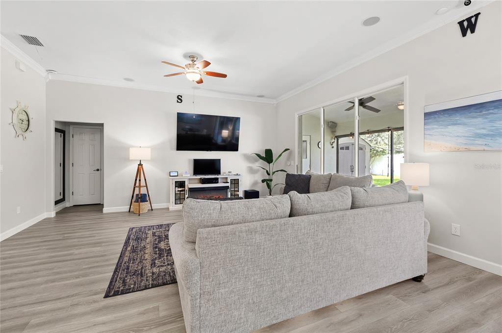 147 COSTA LOOP, AUBURNDALE, FL — photo 5 of 30