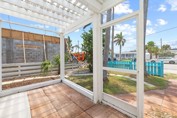 108 9TH ST N UNIT 1, BRADENTON BEACH, FL — photo 5 of 30