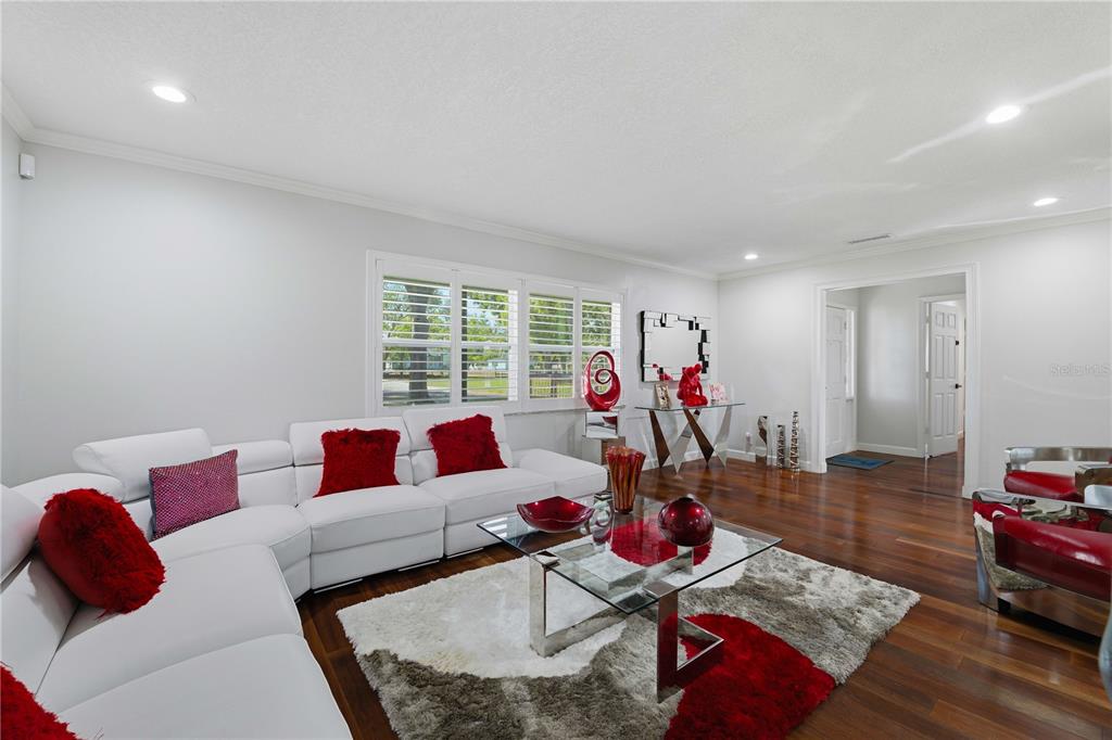 15509 CASEY ROAD, TAMPA, FL — photo 5 of 30