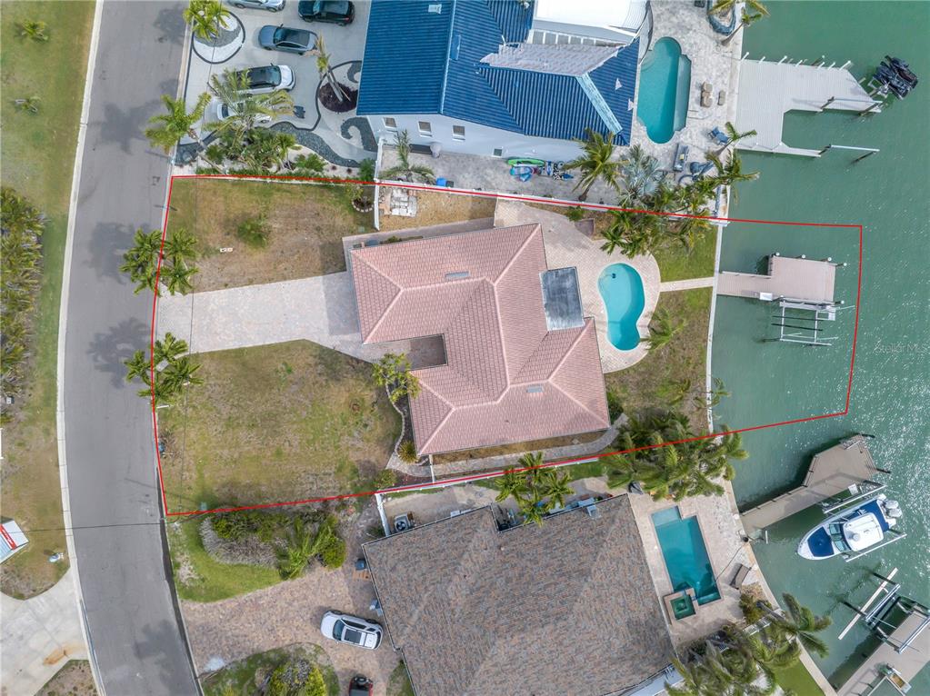 10128 YACHT CLUB DRIVE, TREASURE ISLAND, FL — photo 2 of 80