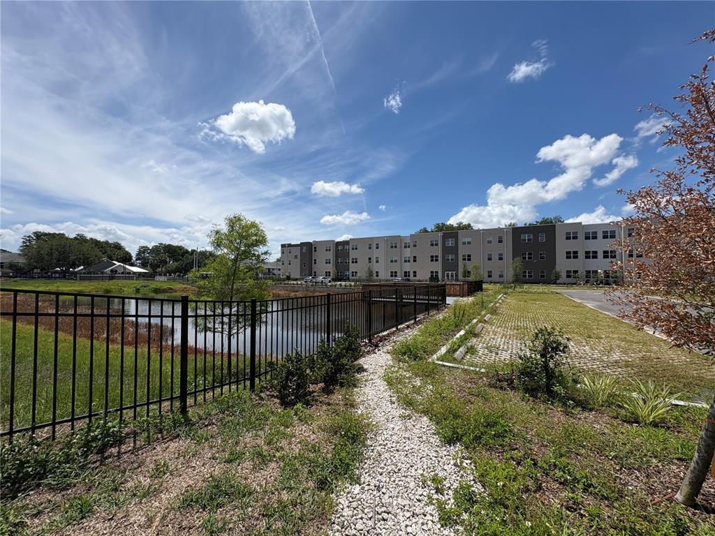 4424 S TEXAS AVENUE UNIT 1-305