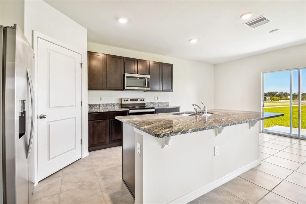 2774 COMMON FIG RUN, WESLEY CHAPEL, FL — photo 3 of 52