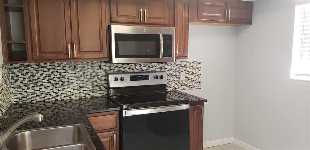 3606 BENEVA ROAD UNIT 502, SARASOTA, FL — photo 3 of 23
